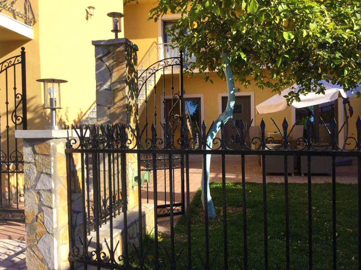 Villa Marinos Kavos Exterior photo